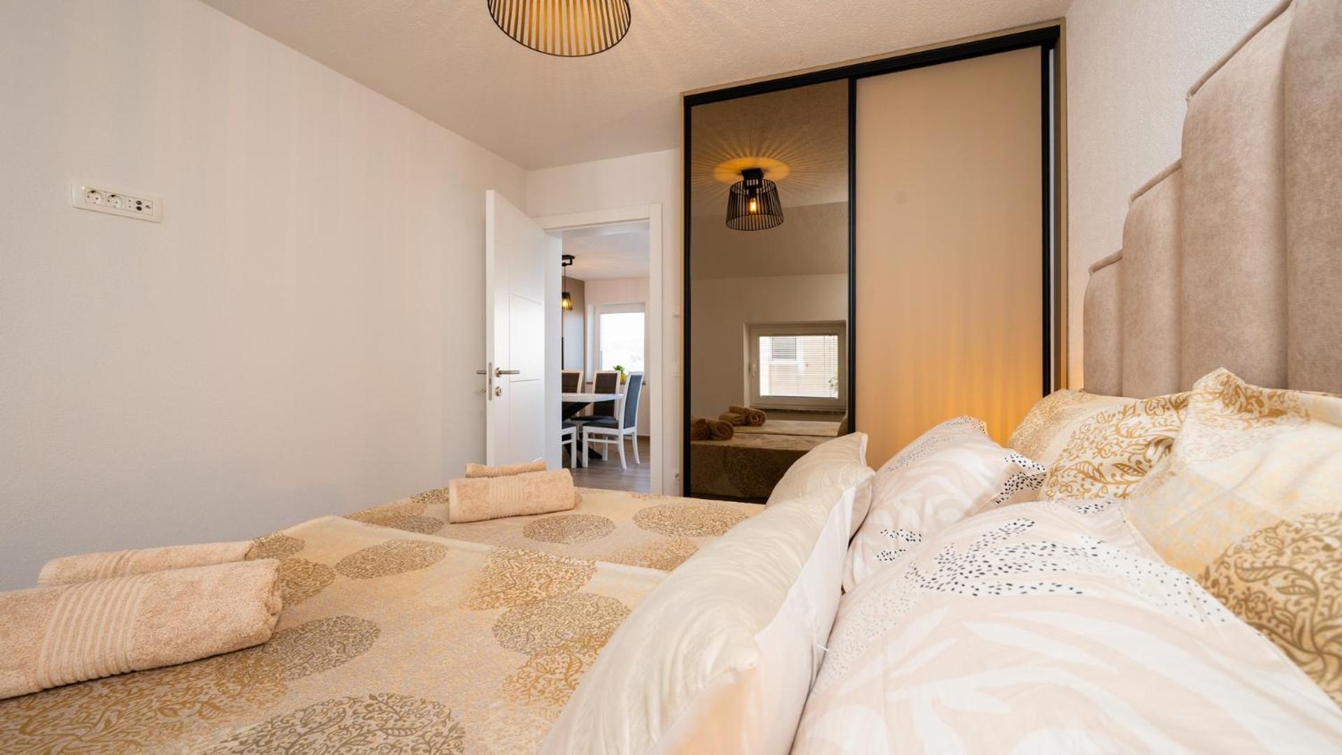 Apartments Summer Trogir Eksteriør bilde